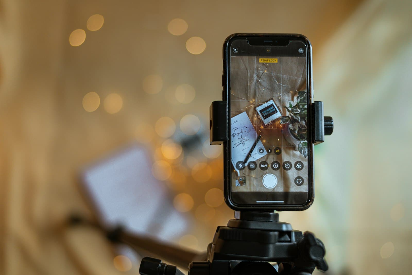 Reels e TikTok: 5 tecniche per video verticali che funzionano davvero